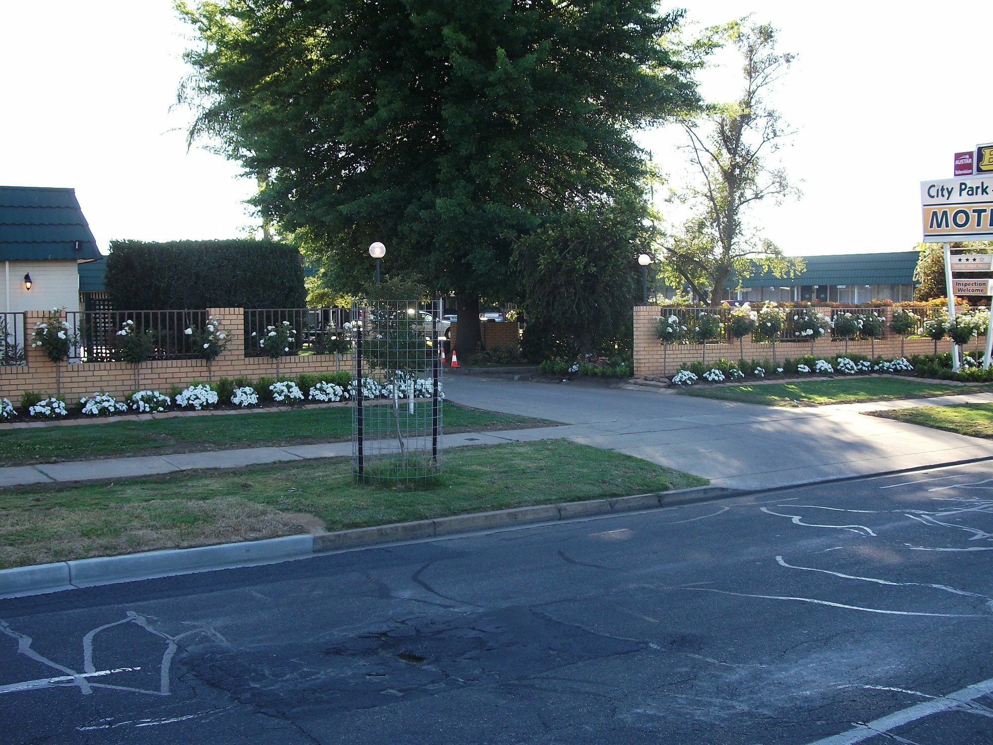 City Park Motel And Apartments Wagga Wagga Exterior foto